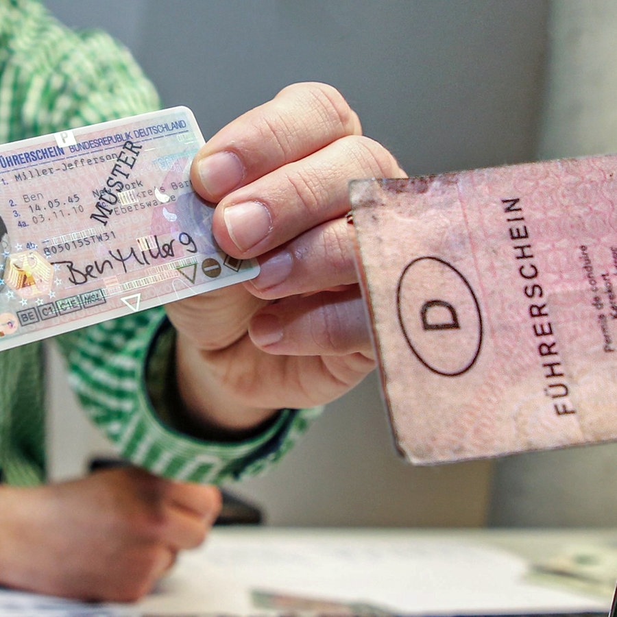 Region Hannover: Antragsstau bei Führerscheinstelle | NDR.de - Nachrichten  - Niedersachsen