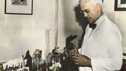 Sir Alexander Fleming (um 1940). Sir Alexander Fleming (um 1940). © picture-alliance / akg-images