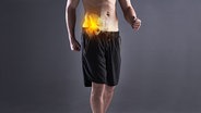 3D-Grafik eines Hüftgelenks auf Bild eines Mannes in Sportshorts (Bild: colourbox.de/Peopleimages.com) © colourbox.de/Peopleimages.com Foto: Peopleimages.com