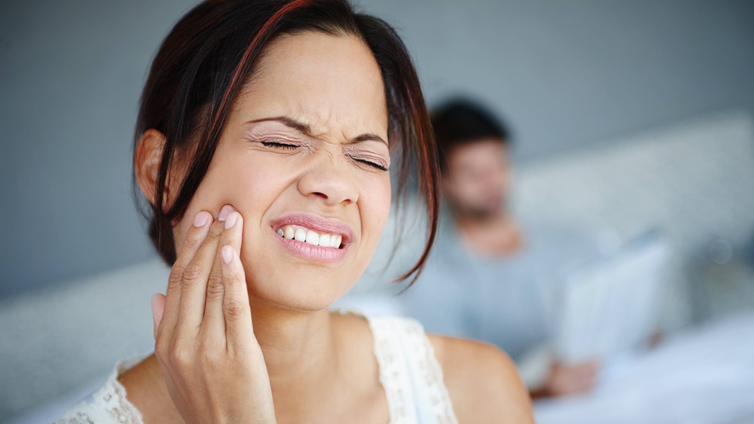 Bruxism: symptoms and treatment for teeth grinding |  > – Guide