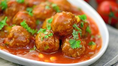 Meatballs in tomato sauce.  © fotolia Photo: Printemps