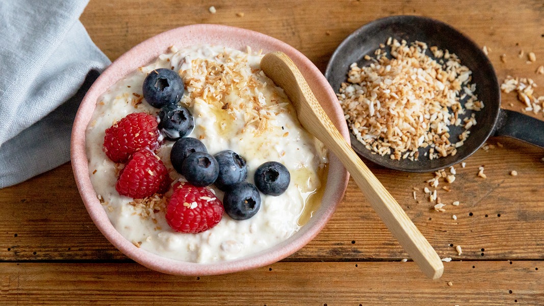 Joghurt mit Kokosflocken | NDR.de - Ratgeber - Kochen - Rezepte