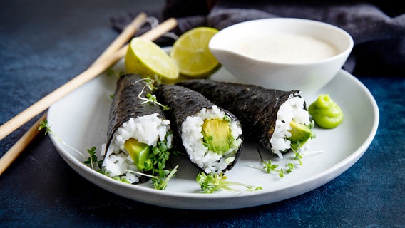 Vegetarische Nori Rollen — Rezepte Suchen