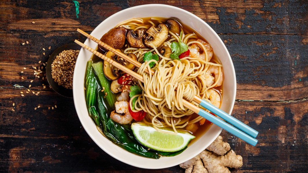 Nouilles asiatiques : variétés, recettes et préparation |  NDR.de – Guide – Cuisine