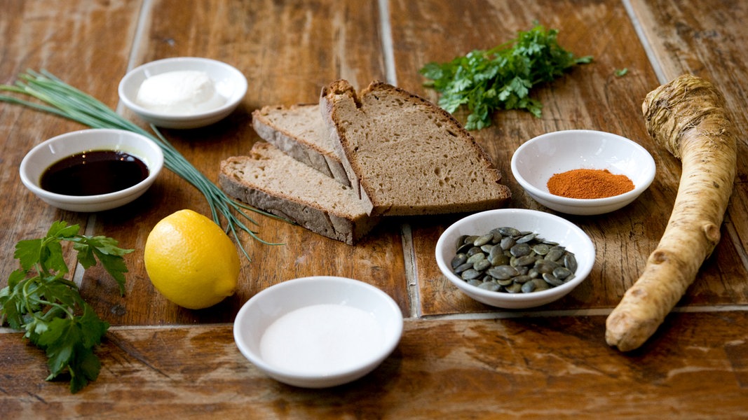 Rezept: Kräuter-, Meerrettich- und Kürbiskernbutter | NDR.de - Ratgeber ...