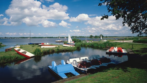 Der Flögelner See in der Nähe von Bad Bederkesa © Tourismus Marketing Niedersachsen 