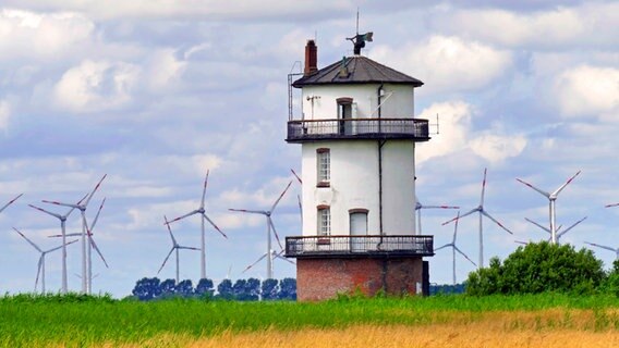 Der Alte Leuchtturm in Balje an der Niederelbe. © picture alliance / blickwinkel Foto: G. Franz