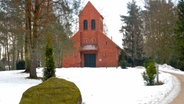 Eine Außenaufnahme der christuskirche Wahlstedt. © Andreas Wicht Foto: Andreas Wicht