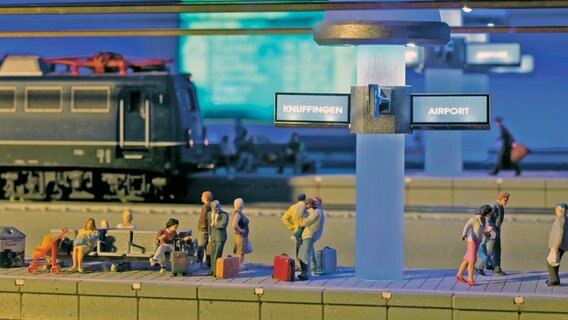 Bahnstation im Airport Knuffingen im Miniatur Wunderland Hamburg. © Miniatur Wunderland Hamburg 