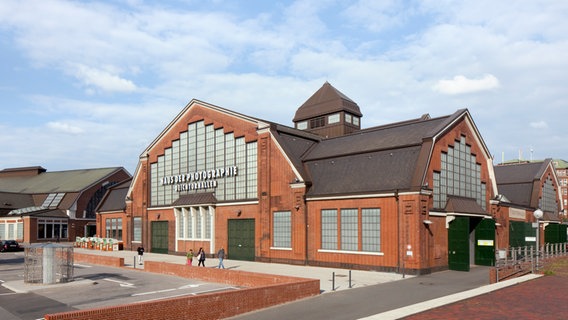 Außenansicht der Hamburger Deichtorhallen. © Kunstmeile Hamburg Foto: Henning Roggfe