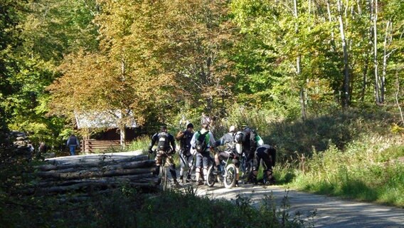 Mountainbiker im Deister © NDR Foto: Axel Franz