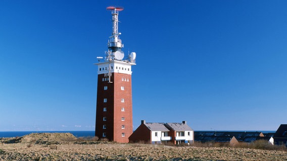 Leuchtturm auf Helgoland. © picture alliance / blickwinkel 