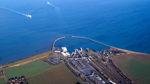 Luftaufnahme des Fährhafens in Puttgarden (Fehmarn) © Scandlines/Michael Olsen/Danish AirPhoto 