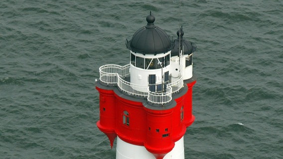 Spitze des Leuchtturms "Roter Sand" in der Nordsee © dpa - Report Foto: Ingo Wagner