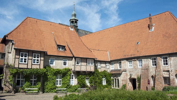 Der Innenhof des Klosters Lüne. © imago/McPHOTO 
