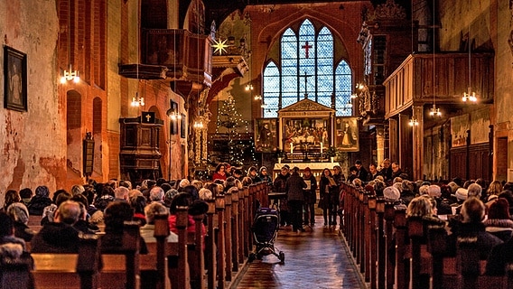 Weihnachtliches Konzert in der Klosterkirche Rühn  Foto: Udo Tanske
