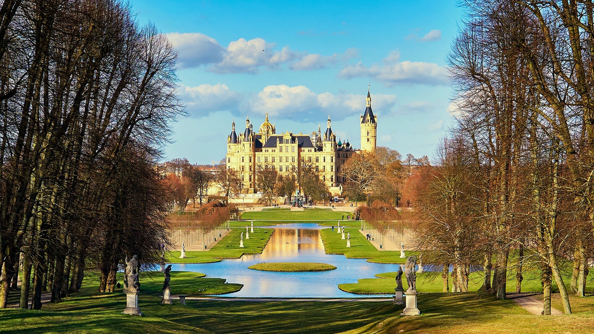 Schloss Schwerin Landtag Und Museum Ndr De Ratgeber Reise Mecklenburg