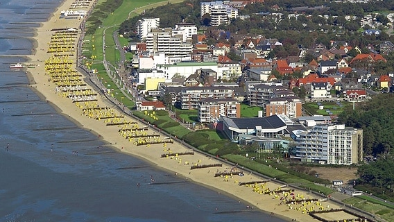 Luftbild der Nordseeküste in Cuxhaven. © imago/blickwinkel 