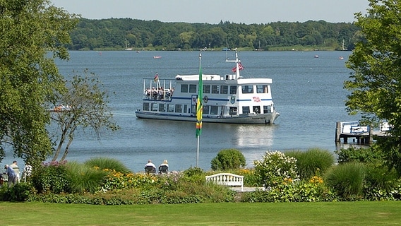 Ship of the White Fleet in Bad Zwischenahn at the Kurpark © Bad Zwischenahner Touristik GmbH 