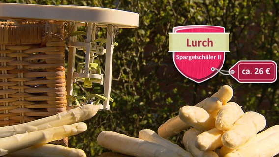 Ein Spargelschäler der Firma Lurch liegt auf einem geflochtenem Korb. © WDR 