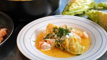 Cabbage from a casserole with shrimps © NDR Photo: Florian Kruck