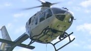 Ein Helikopter der Polizei hebt ab. © screenshot 