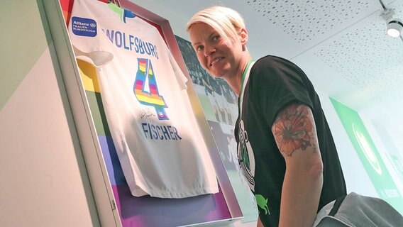 Nilla Fischer vom Frauenfußball-Bundesligisten VfL Wolfsburg Nilla Fischer vom Frauenfußball-Bundesligisten VfL Wolfsburg © imago images / Hübner Foto: Hübner