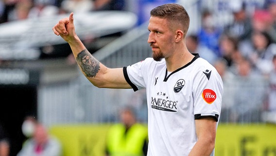 Janik Bachmann vom SV Sandhausen © IMAGO / foto2press 