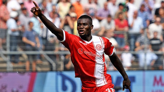 Ihlas Bebou im Trikot von Fortuna Düsseldorf © imago/Jan Huebner Foto: Jan Huebner