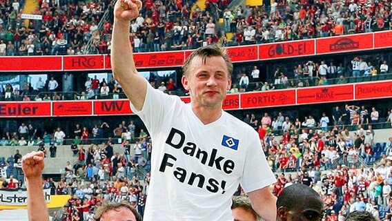 Hamburgs Ivica Olic nimmt Abschied. © AP 