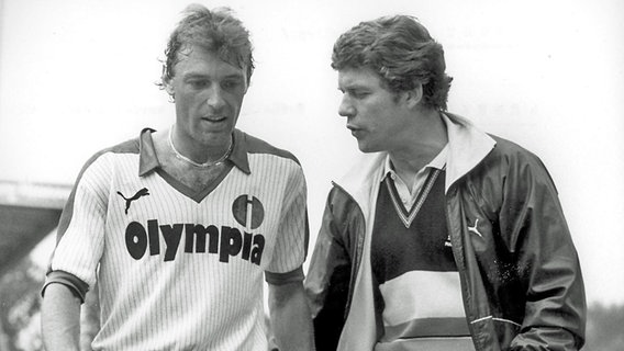 Bremens Trainer Otto Rehhagel (r.) mit Uwe Bracht © Witters 