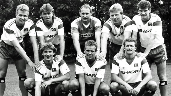 Oliver Bierhoff (hintere Reihe, links) im HSV-Trikot © picture-alliance 