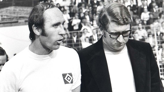 Der frühere HSV-Trainer Klaus-Dieter Ochs (r.) und Willi Schulz © Witters 