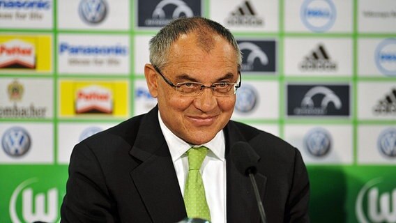 Wolfsburgs Trainer Felix Magath © dpa 