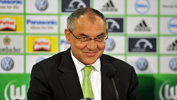 Wolfsburgs Trainer Felix Magath © dpa 