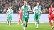 Bremens Christian Groß bejubelt einen Treffer gegen Leipzig. © IMAGO / Nordphoto 