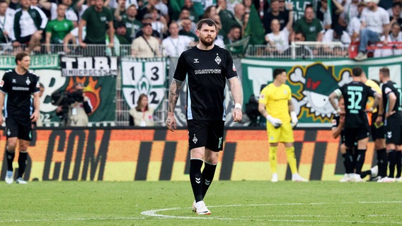 Bremen-Spieler Oliver Burke © IMAGO / Nordphoto 