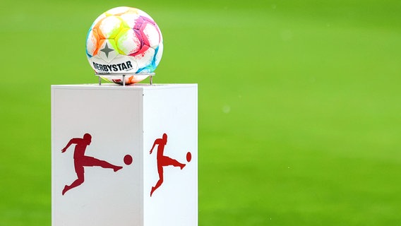 Logo der Fußball-Bundesliga © IMAGO / Torsten Helmke 