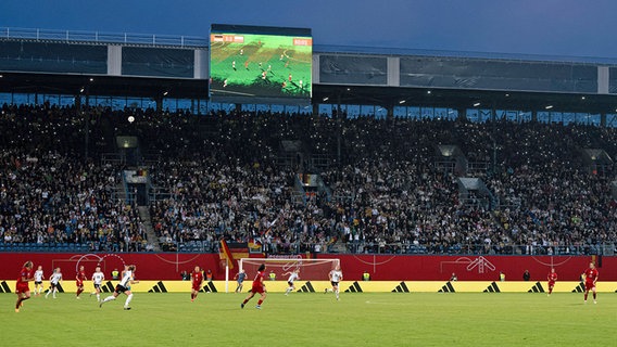 Spielszene Deutschland gegen Polen © IMAGO / Eibner 