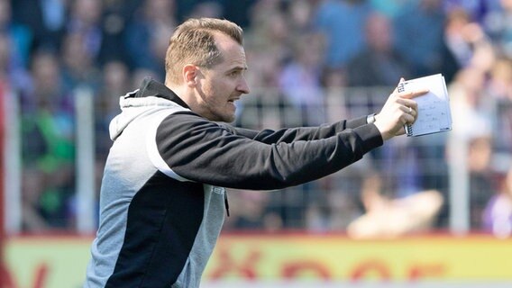 Fußballtrainer Christian Flüthmann ©  imago images / Revierfoto 