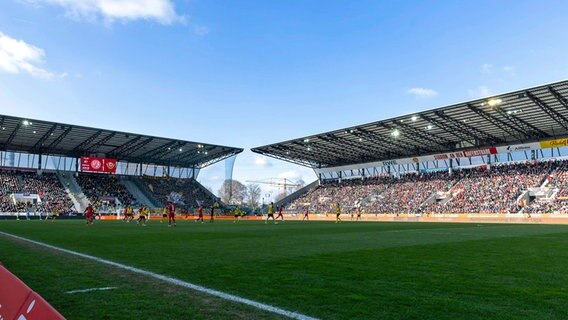 Stadion an der Hafenstraße in Essen © IMAGO / Markus Endberg 