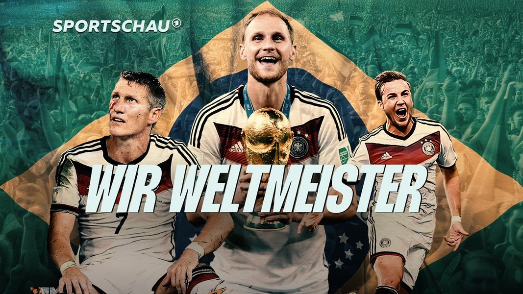 Podcast: Wir Weltmeister - Collage der Fußballweltmeister Bastian Schweinsteiger, Benedikt Höwedes und Mario Götze
