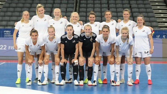 Teamfoto der Studenten-Nationalmannschaft der Frauen im Futsal © Jasmin Jabbes 