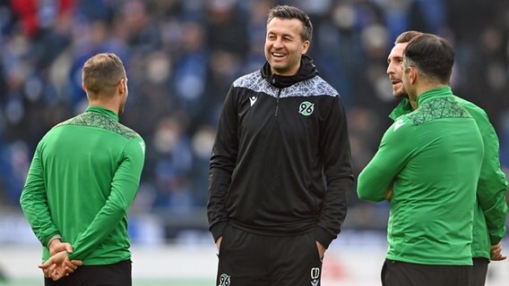 Interimstrainer Christoph Dabrowski von Hannover 96 © picture alliance/dpa Foto: Swen Pförtner