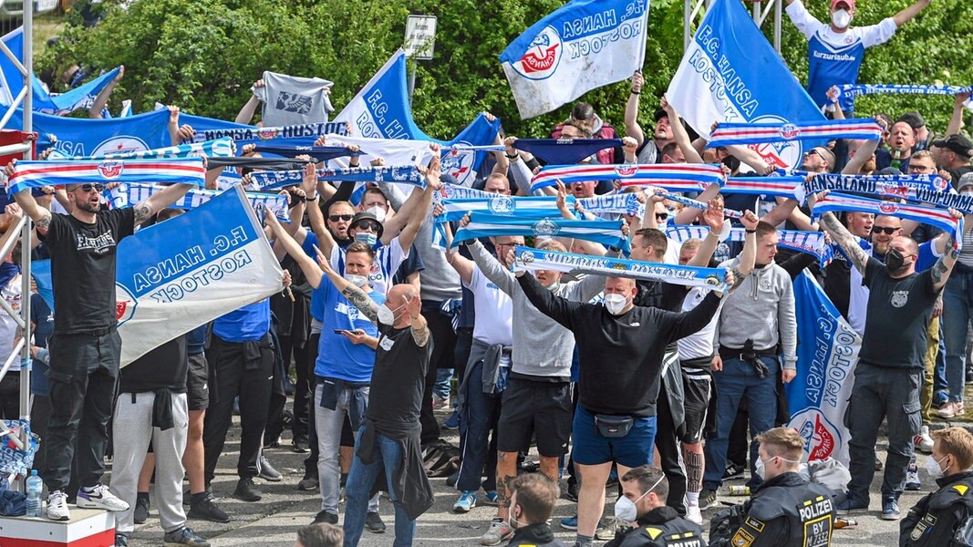 Hansa Rostock: “Kontrollierte“ Aufstiegssause mit Fans?