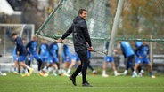 Hansa Rostocks Trainer Patrick Glöckner beim Training © picture alliance/dpa | Danny Gohlke 