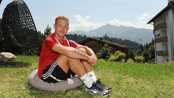 Lewis Holtby vom Hamburger SV © Witters Foto: Valeria Witters
