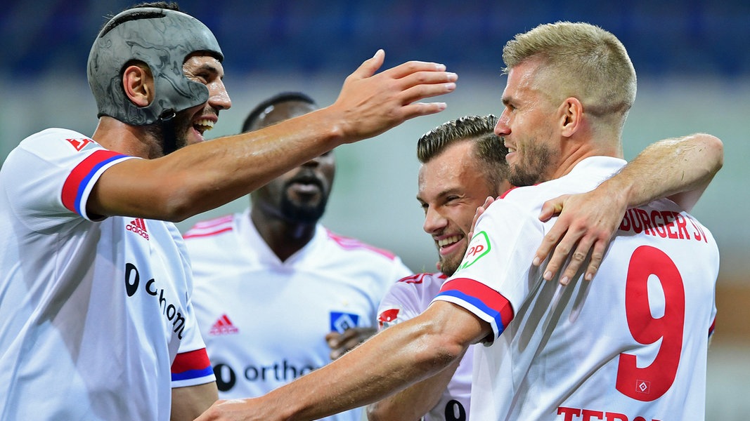 4: 3 in Paderborn – HSV-Sturm an der Spitze der Tabelle |  NDR.de – Sport