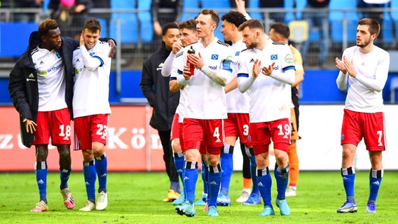 Jubel bei den Fußballern des HSV © imago images/KBS-Picture Foto: Kalle Meincke