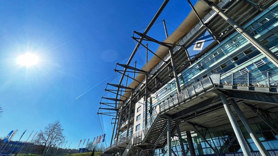 Blick auf das Volksparkstadion des HSV © NDR / Moritz Cassalette 
